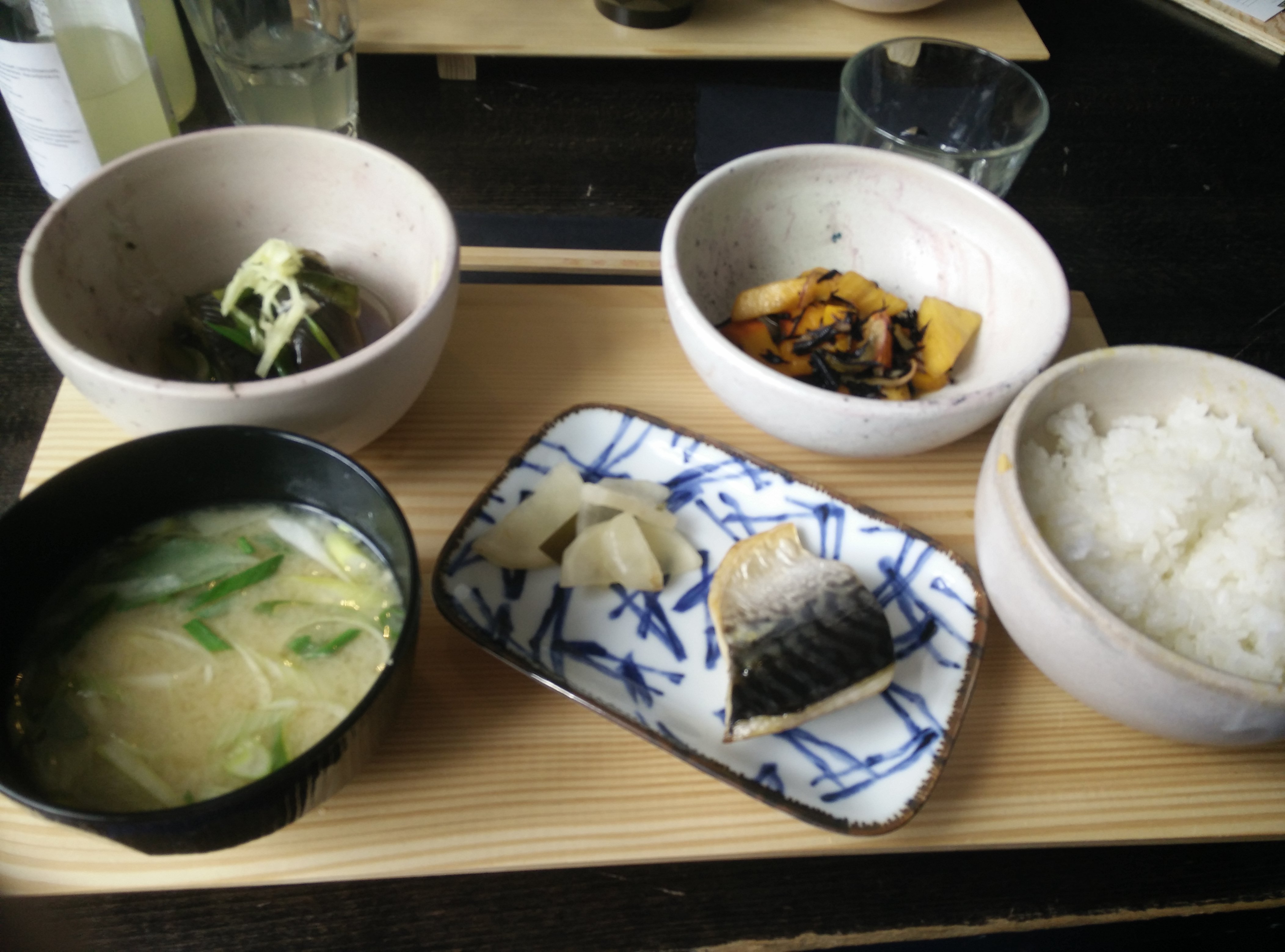 Momomai
